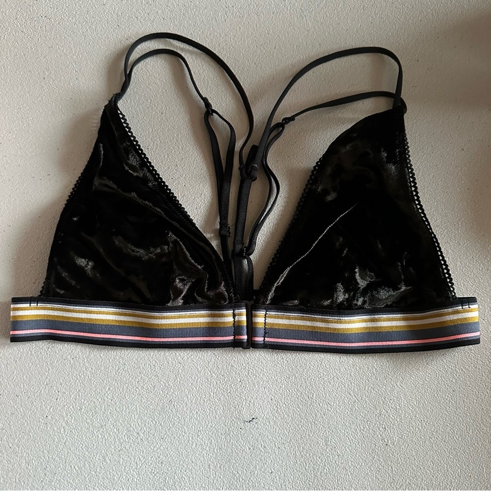 Victoria's Secret Womens Triangle Bralette Black Velvet Front Closure Strappy